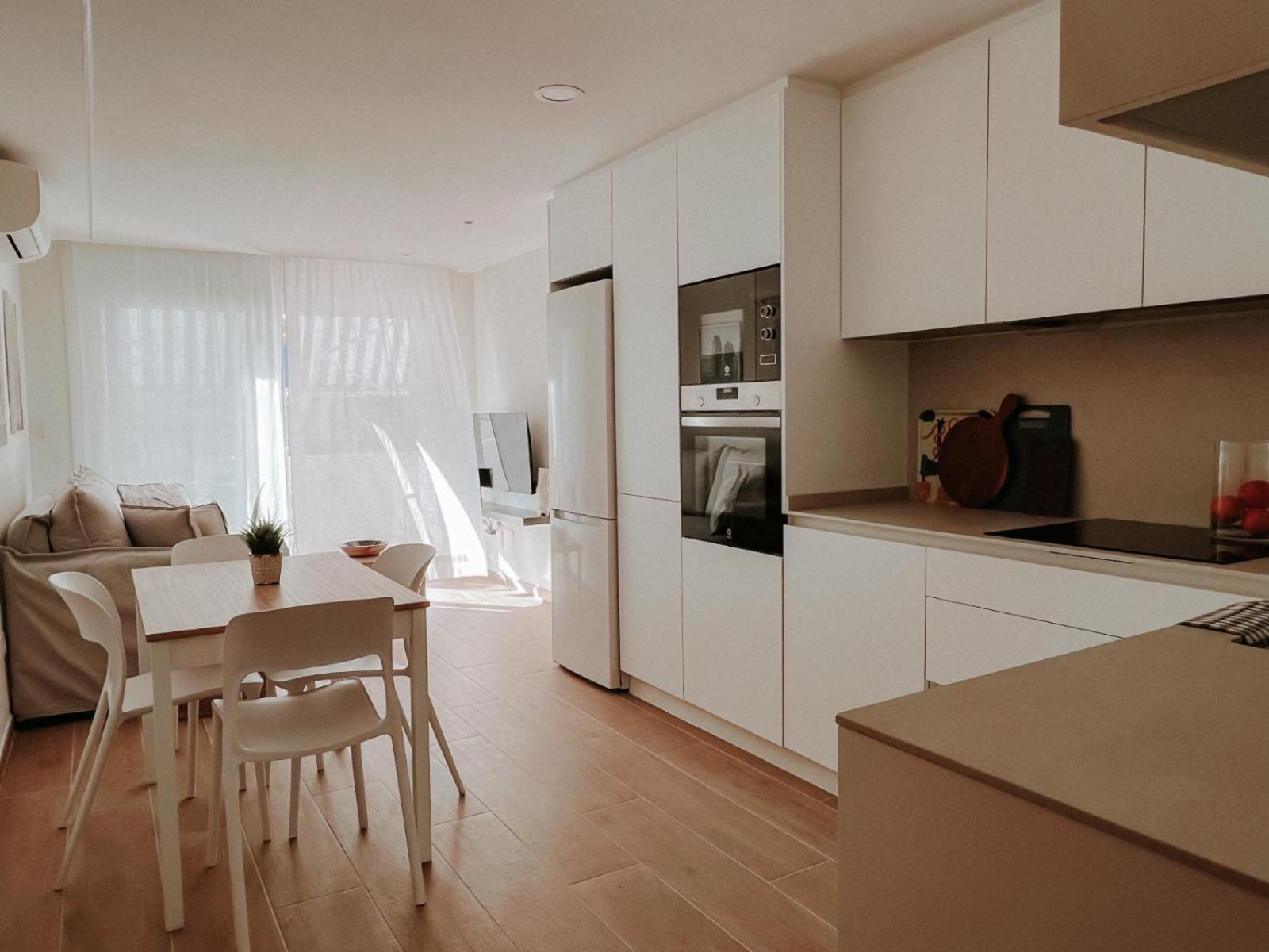 Femina Blue Apartment กัมบริลส์ ภายนอก รูปภาพ