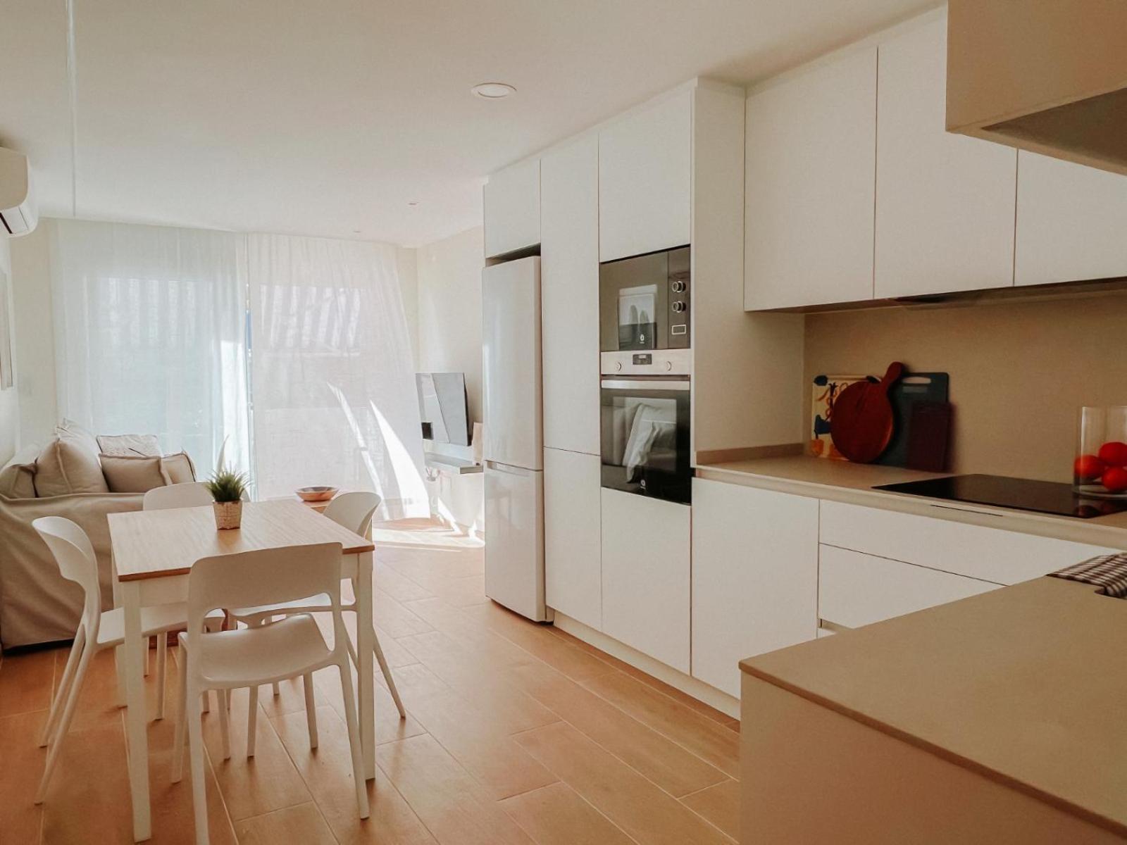 Femina Blue Apartment กัมบริลส์ ภายนอก รูปภาพ